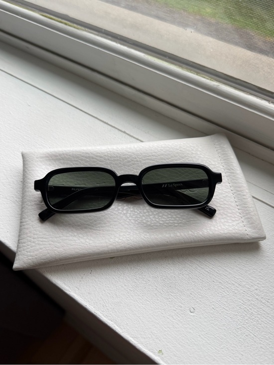 Le Specs Accessories - Le Specs Pilferer Sunglasses